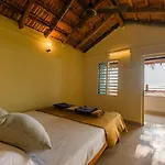Famstel Gokarna - Beach Stay