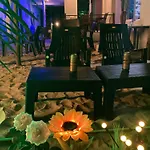Oceanic Stay And Restaurant Gokarna