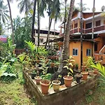 Trishula Guest House