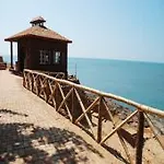 Honey Beach Cottages