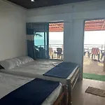 Candle Wood Beach Stay