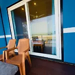 Wave N\' Sea Beach Cottage
