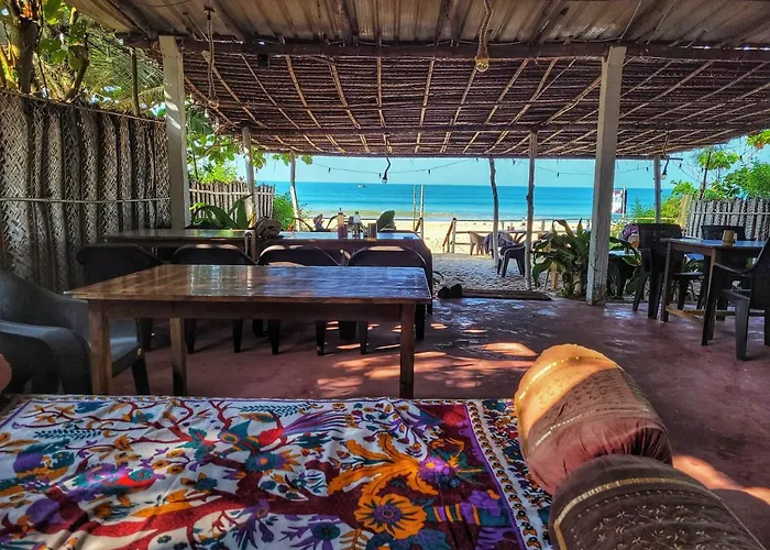 Surya Beach Cafe And Stay