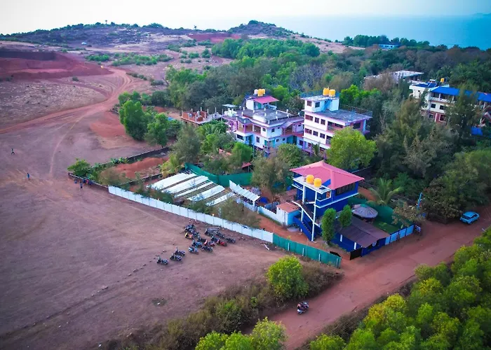Marine Uana Cafe, Dormitory And Campsite