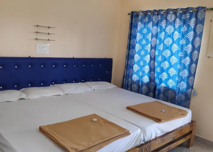 V Redkar Beach Stay Gokarna