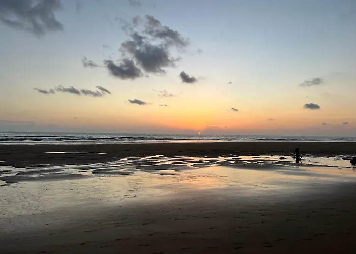Waves End Beach Front Stay