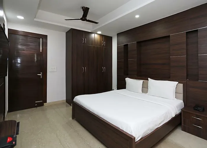 Spot On 38786 Patang Beach Resort