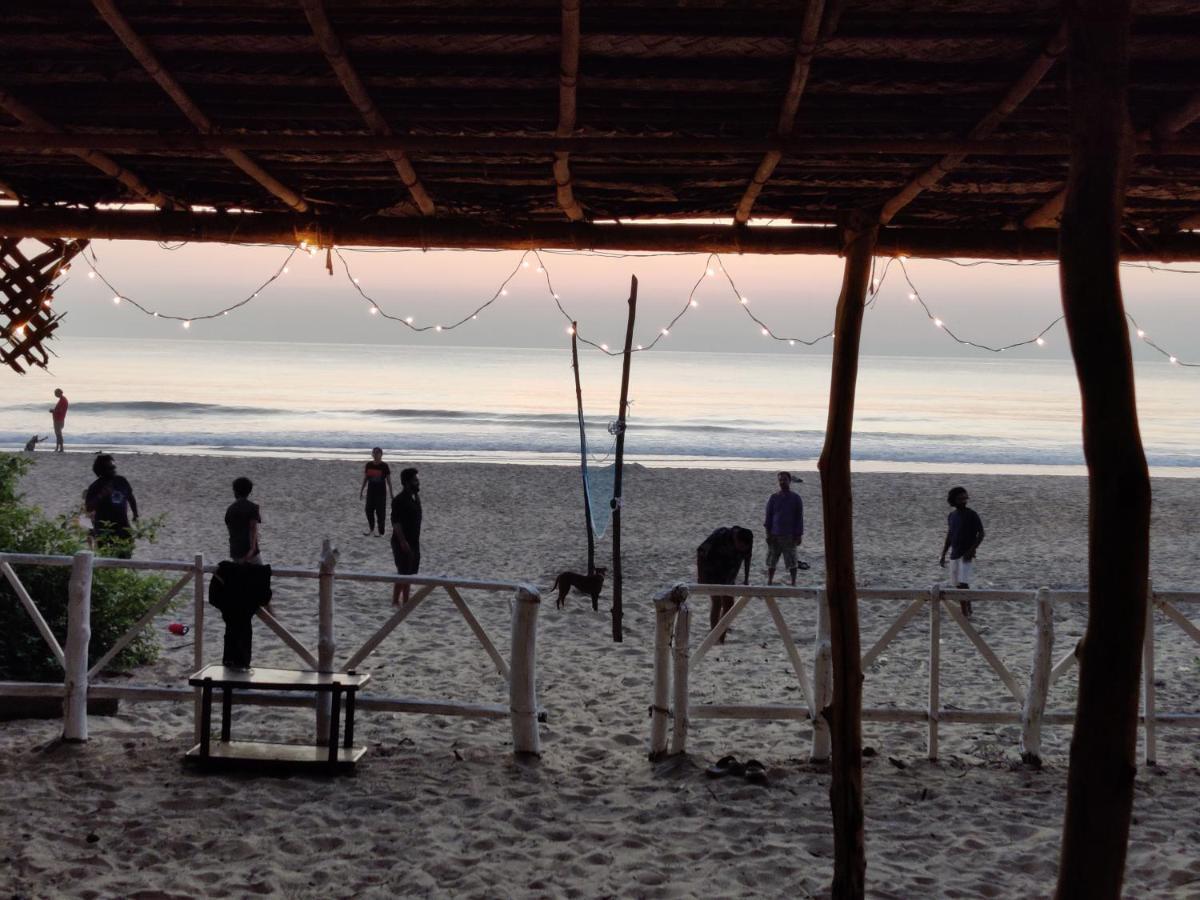 Surya Beach Cafe And Guest house