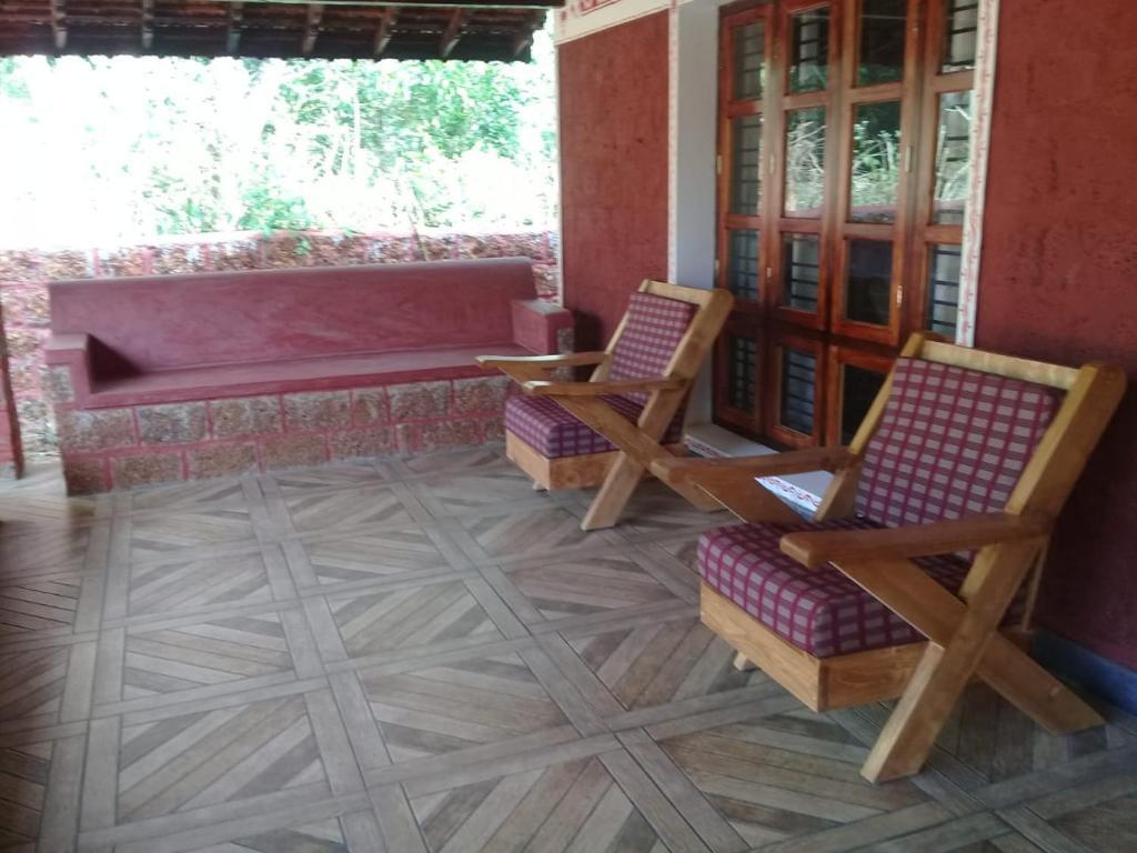 Vamoose Hanchina Mane Gokarna (Karnataka)