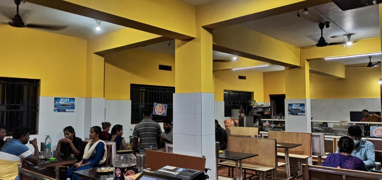 Hotel Gananjaya Gokarna (Karnataka)