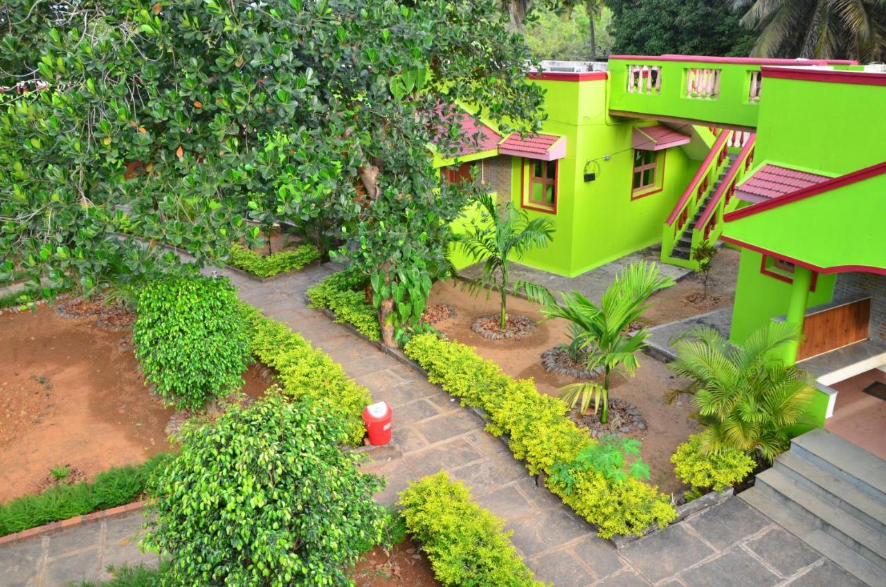 Staymaker Sunny's Serenity Resort *