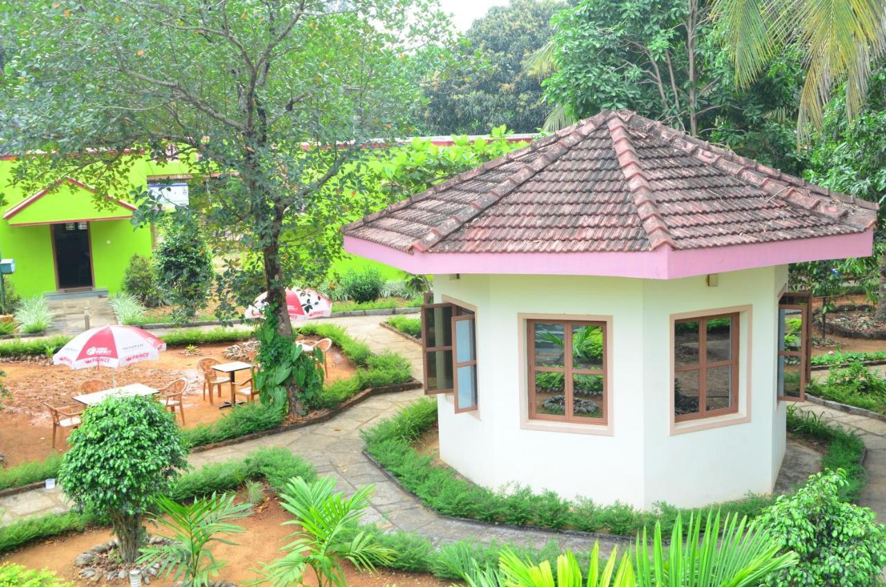 Resort Staymaker Sunny's Serenity Gokarna (Karnataka)