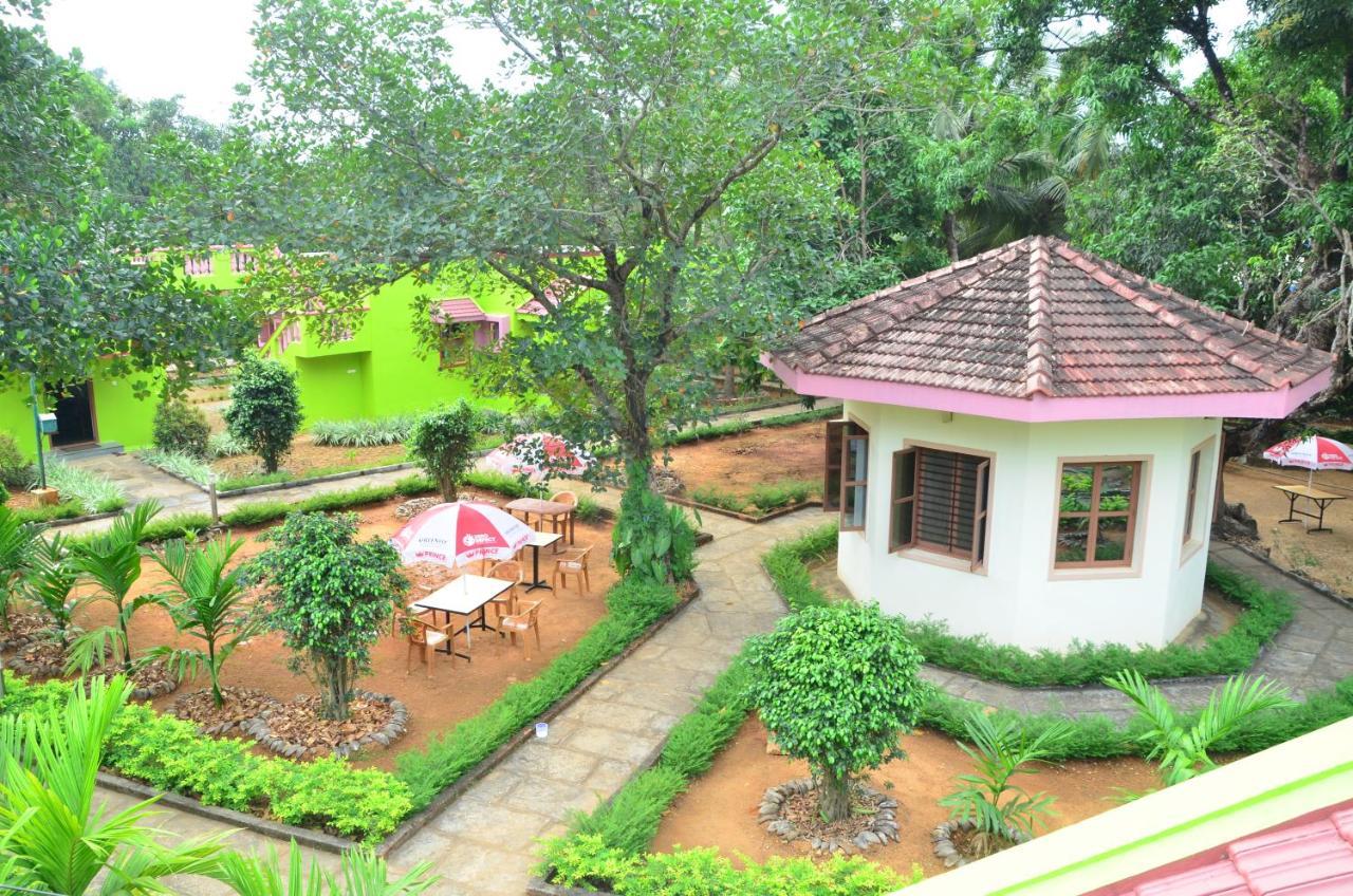 Staymaker Sunny's Serenity Resort Gokarna (Karnataka)