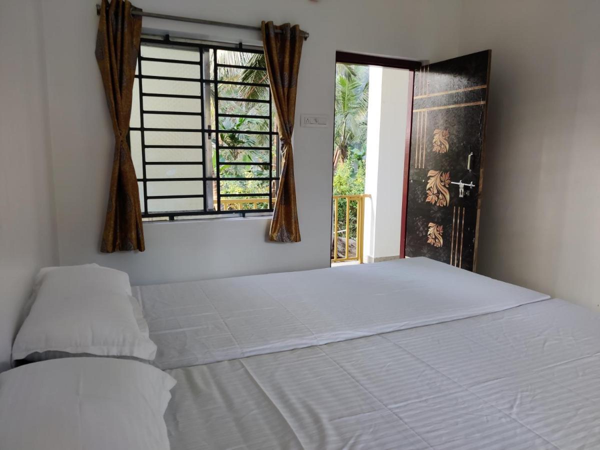 Guest house Surya Beach Cafe And Gokarna (Karnataka)