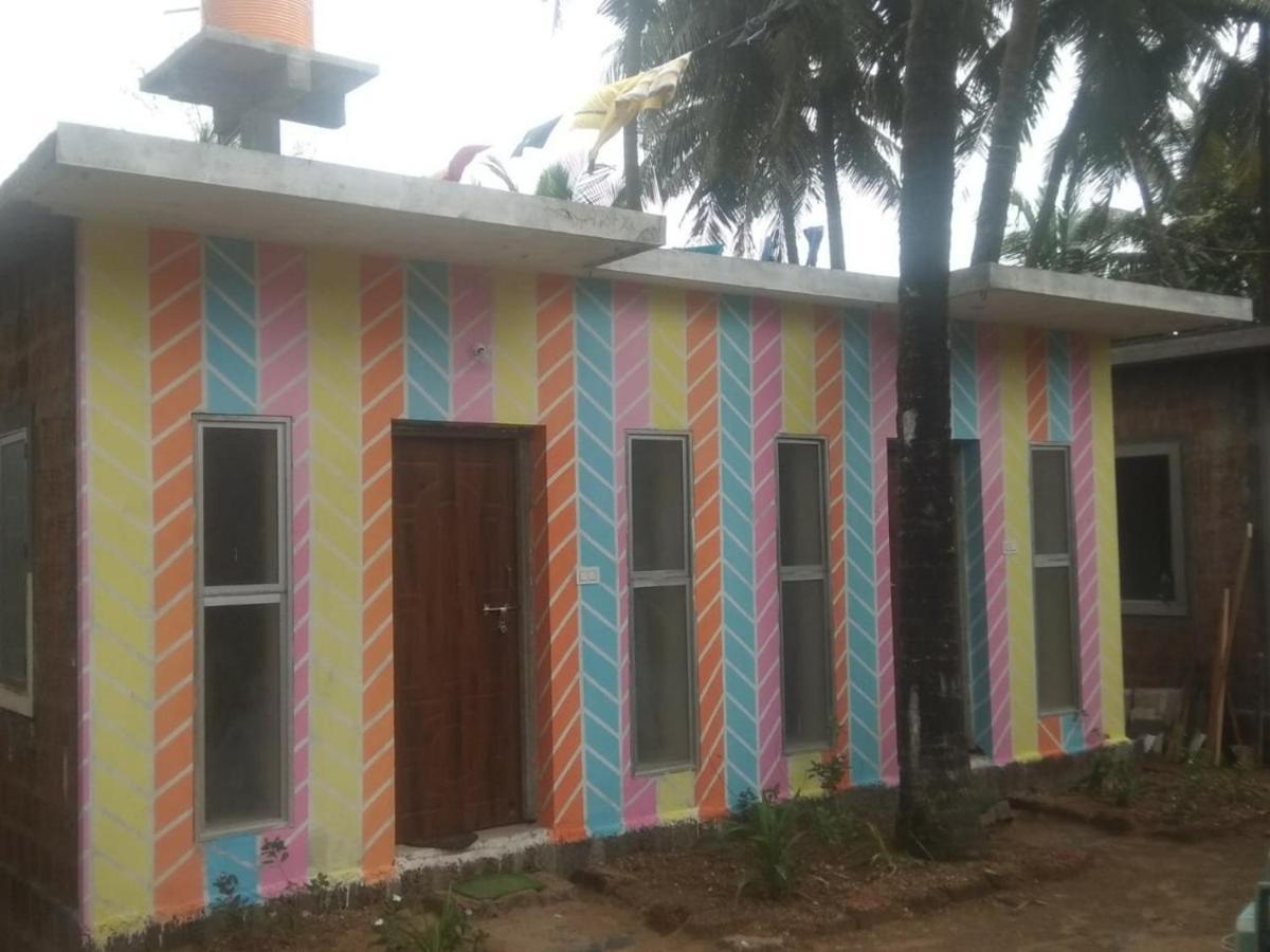 Guest house Shiva Ganga Cafe *