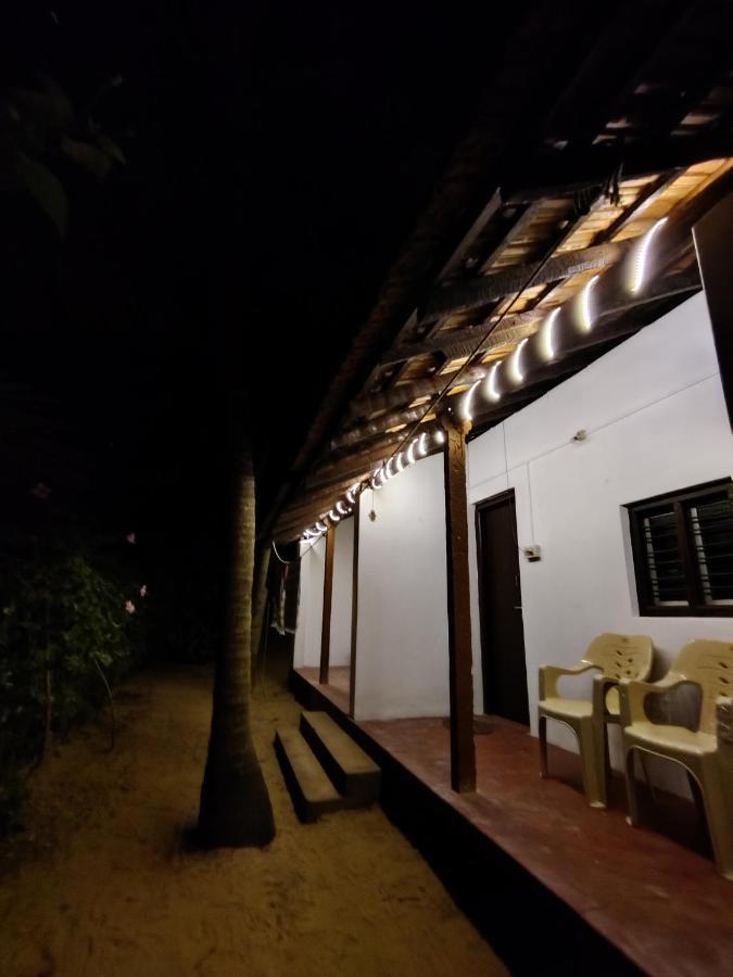 Surya Beach Cafe And Guest house