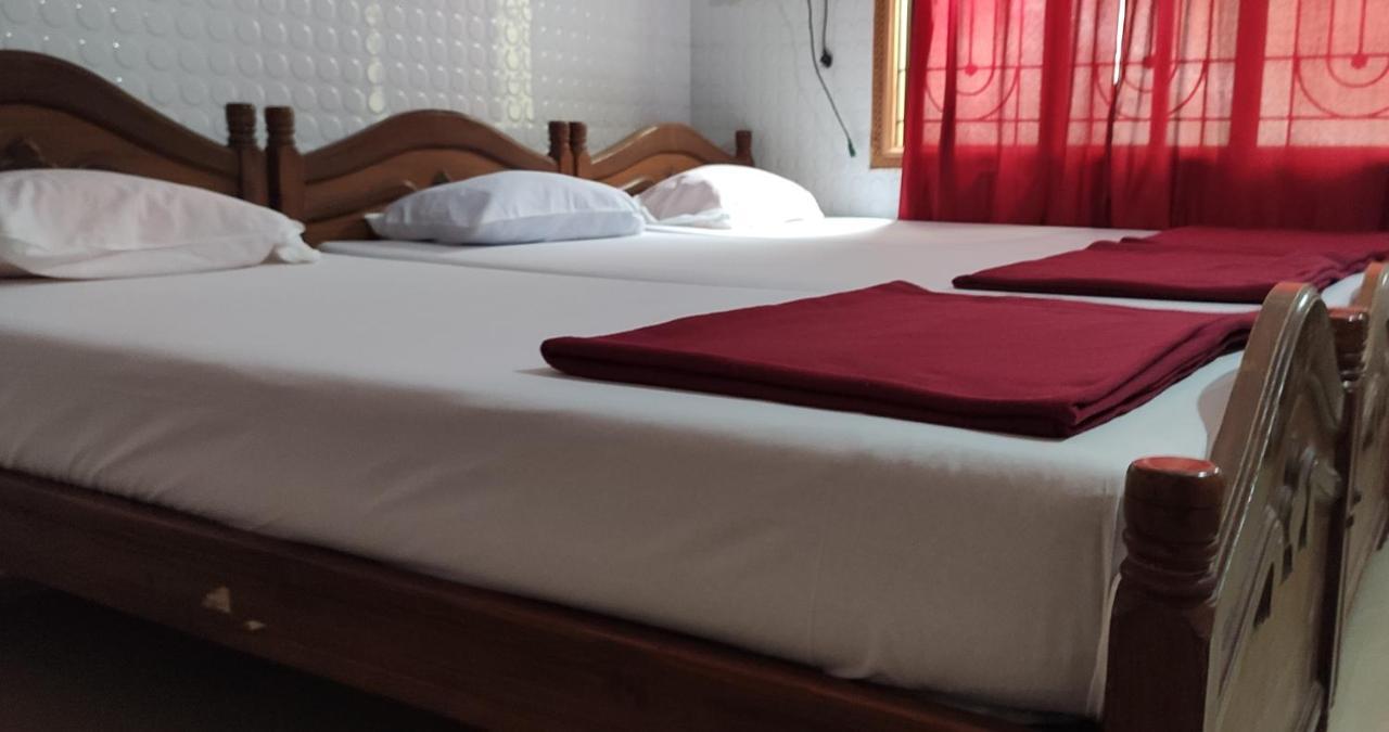 Katyayani Hotel Gokarna (Karnataka)