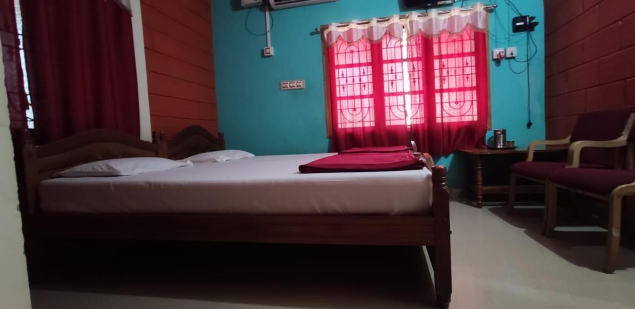 Hotel Katyayani Gokarna (Karnataka)