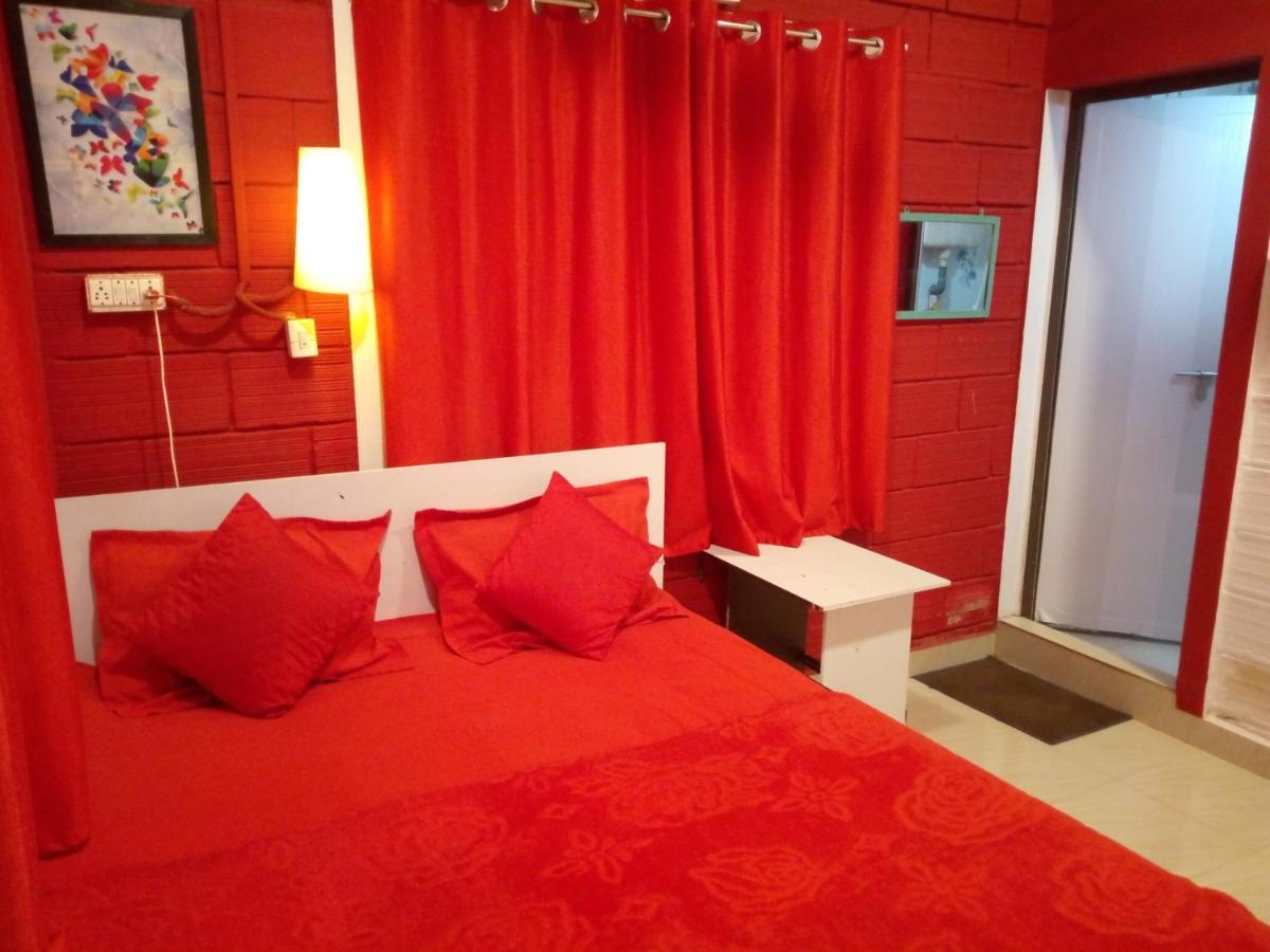 Greenland Ac And Non Ac Room,senior Citizen Not Allowed, Guest house *