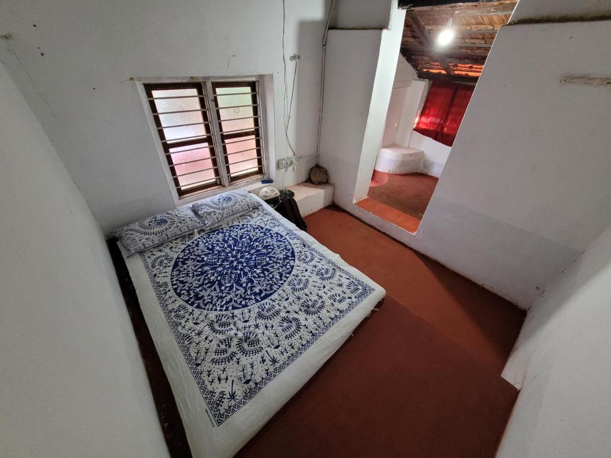 Sunny'S Paradise Hotel Gokarna (Karnataka)