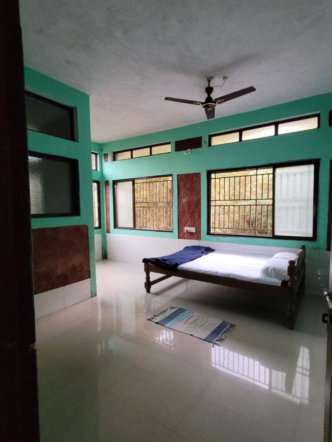 Sunny'S Paradise Hotel