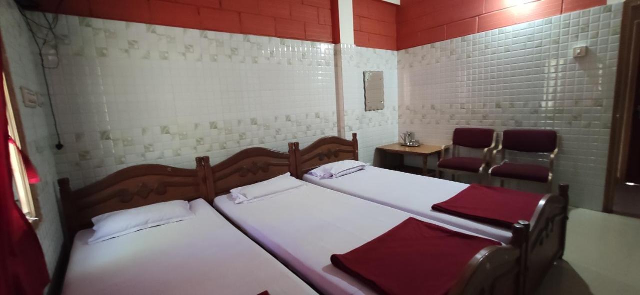 Hotel Katyayani 3*
