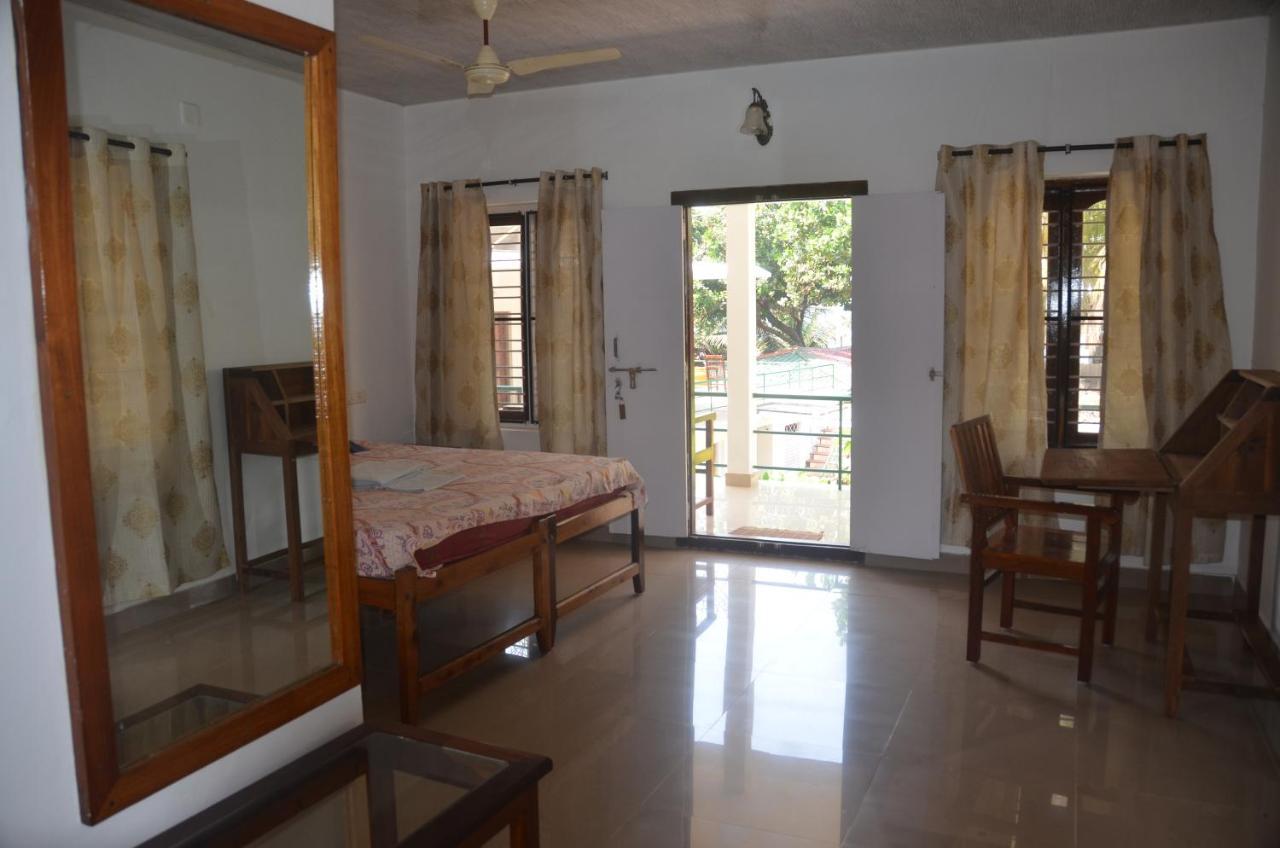 Arya Bougain Gokarna (Karnataka)