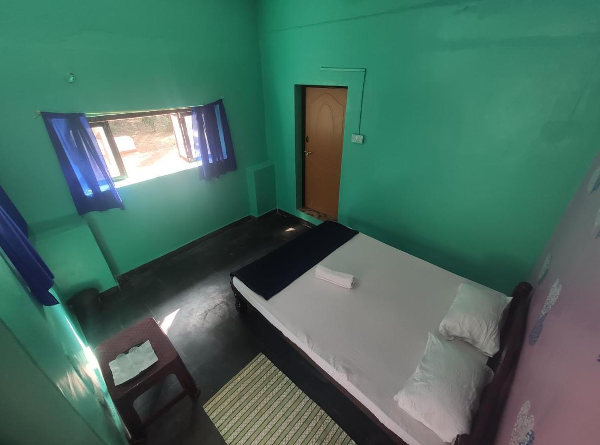 Sunny'S Paradise Hotel