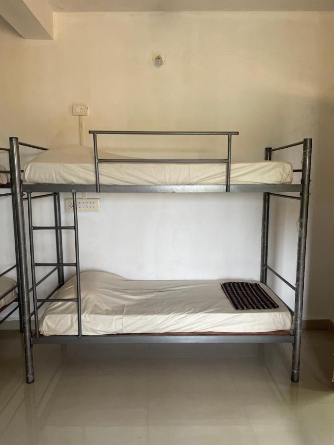 Guest house Radz Home Stay *