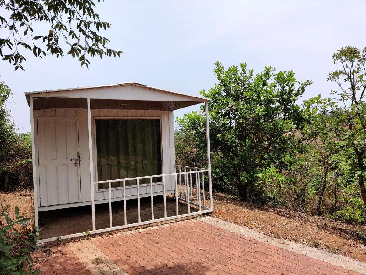 Whitehouse Beachresort &spa Hotel
