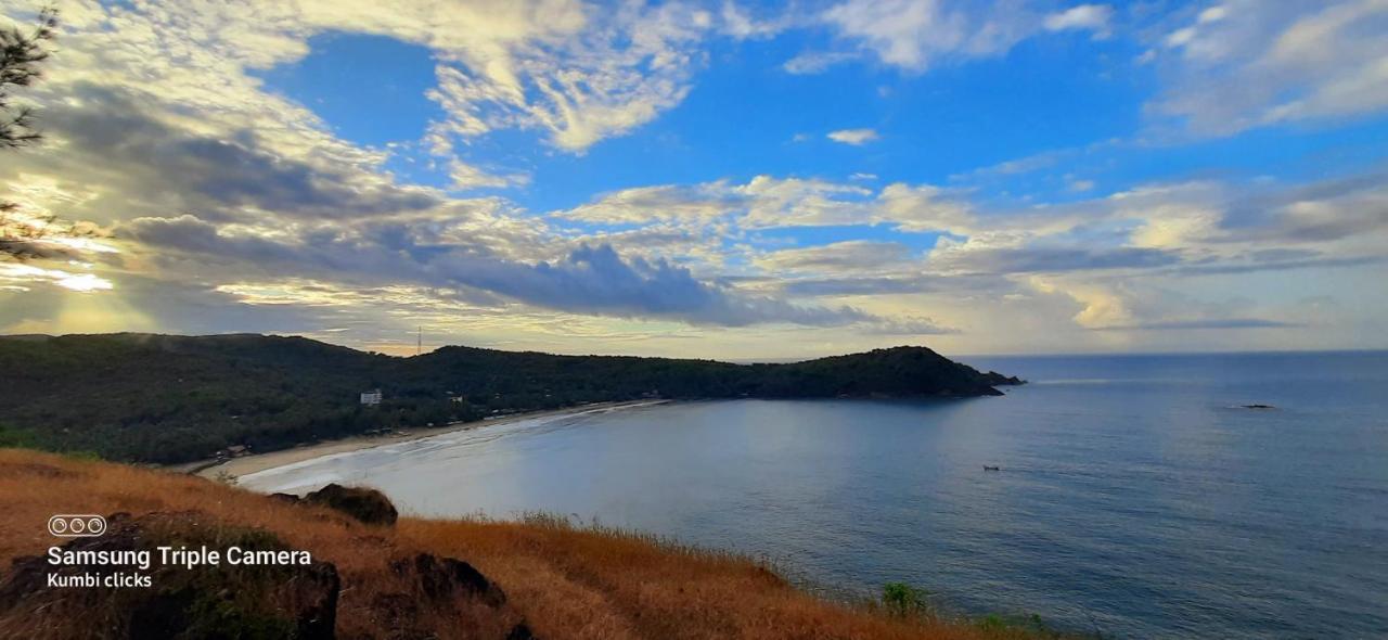 Bed & Breakfast Niramaya View *
