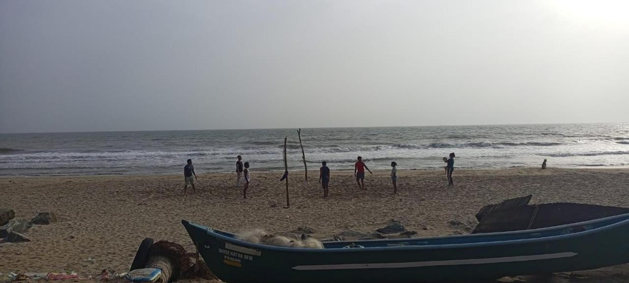 Gokarna Govekar Beach Gokarna (Karnataka)