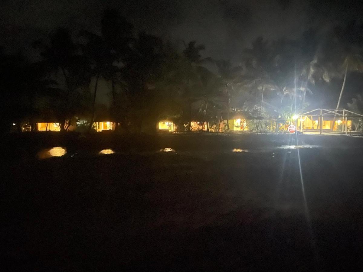 Hostel Absolute Paradise *