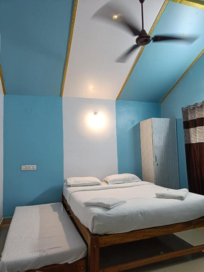 Poornima Hotel 3*