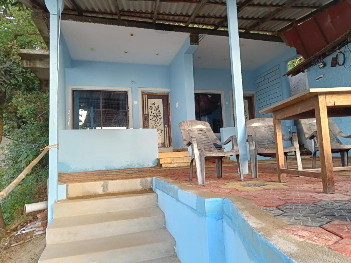 Poornima Hotel 3*