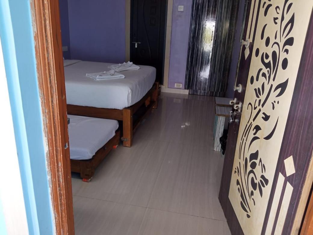 Poornima Hotel 3*