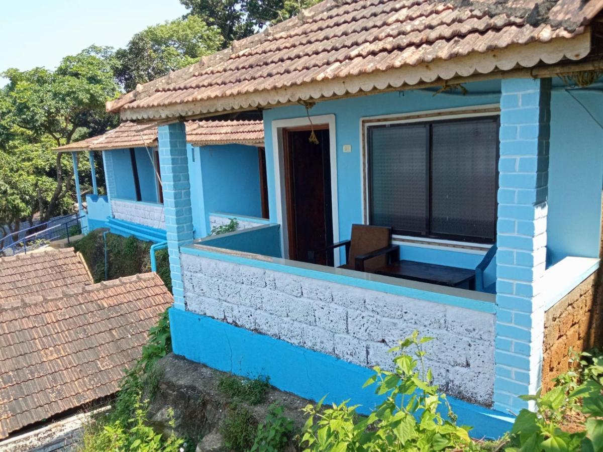 Poornima Hotel 3*