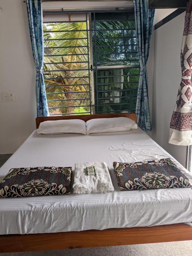 Surya Beach Cafe And Guest house