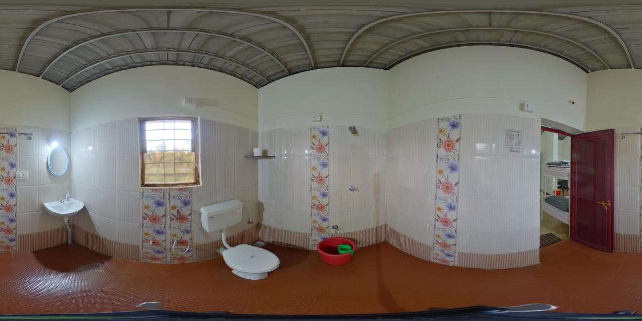 Pleasant Lodge *
