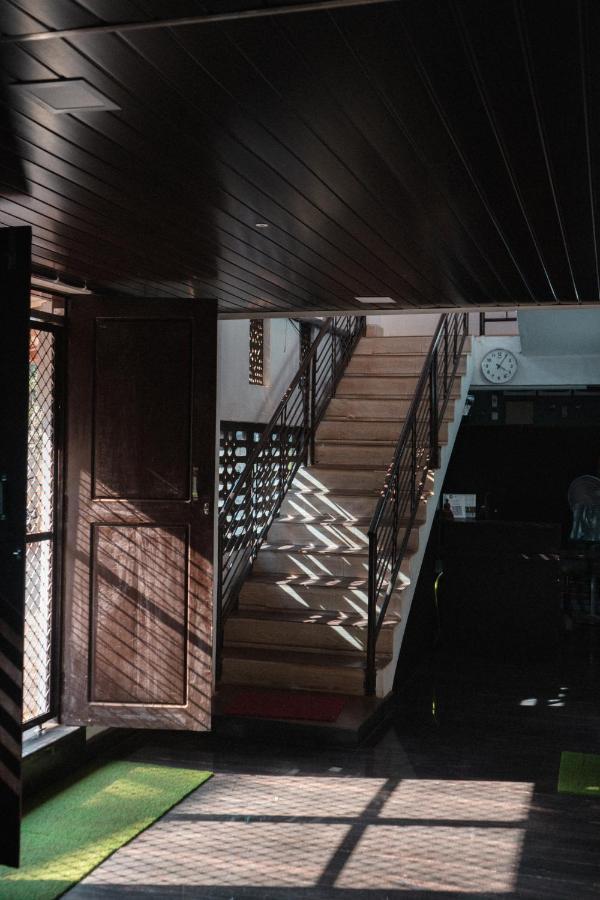 Hotel Shadaxari Nilaya