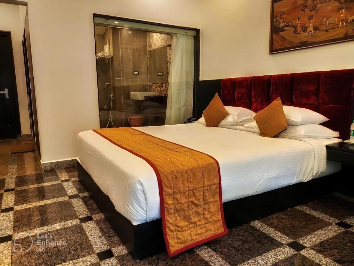 Resort Kudle View And