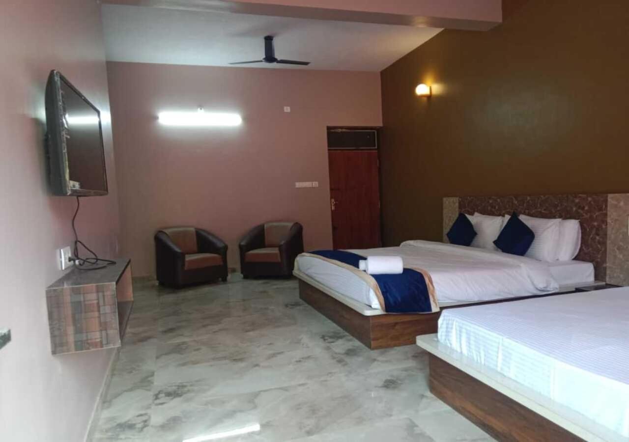 Golden Heights Gokarna Hotel