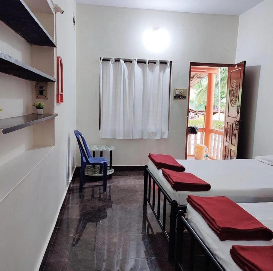 Trishula Guest house *