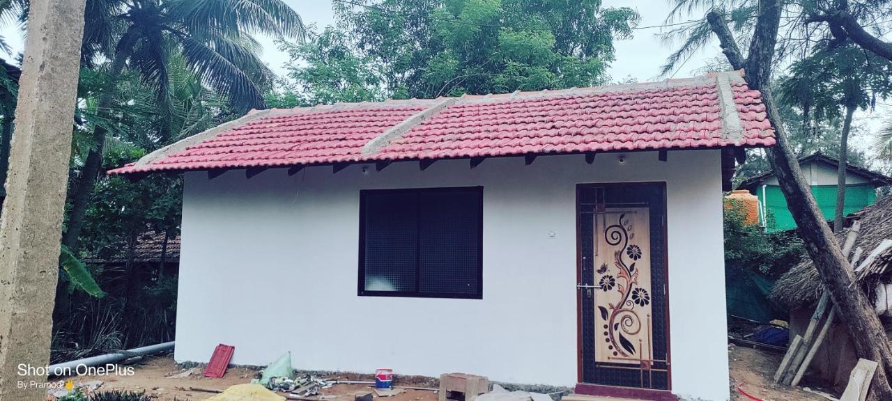 Hotel Golden Wings Cafe Gokarna (Karnataka)