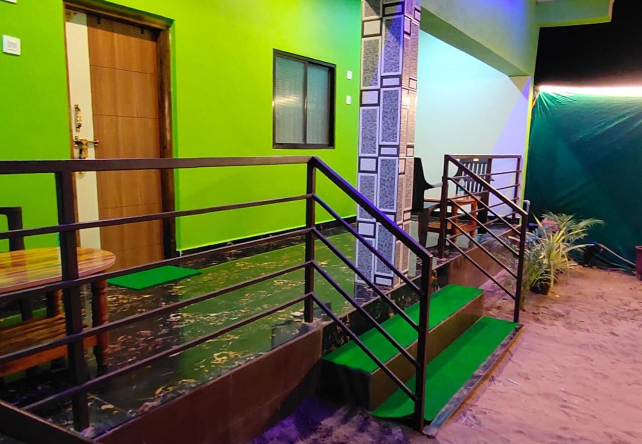 Homestay Gokarna Jadhav Beachfront , Indians Only