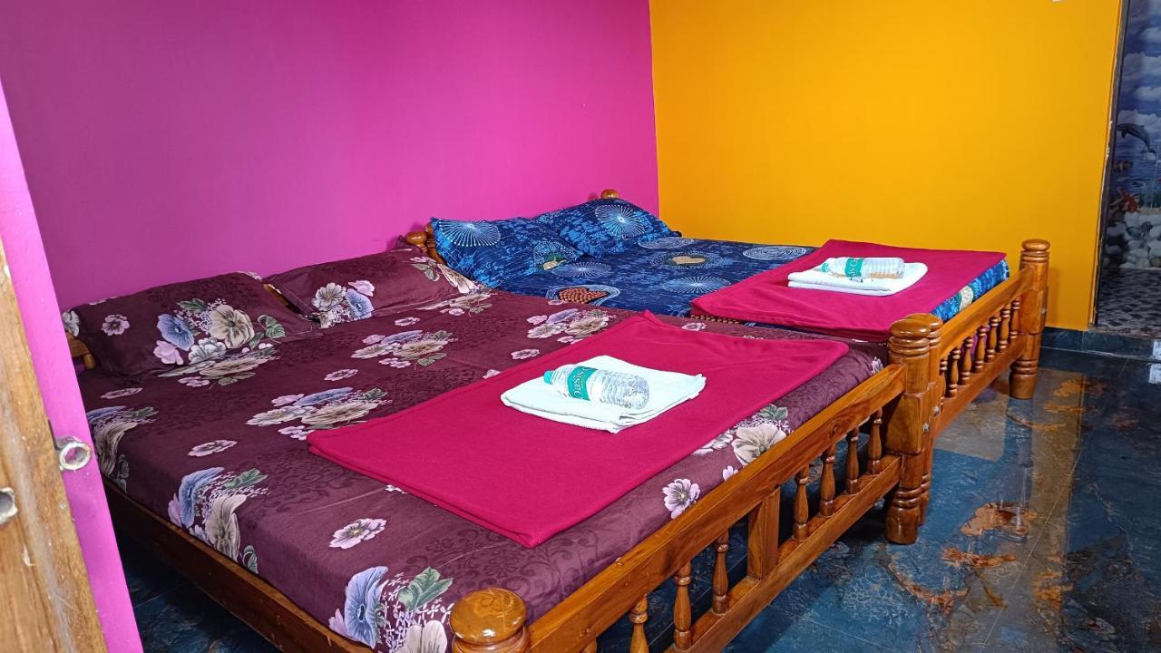 Gokarna Jadhav Beachfront , Indians Only Homestay