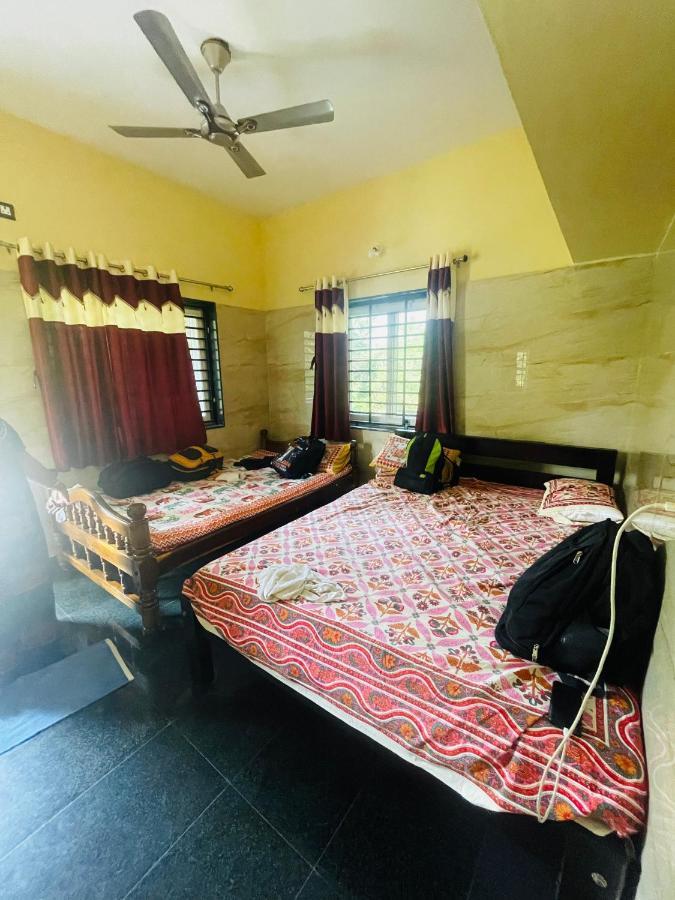 Sunlight Beach Homestay *
