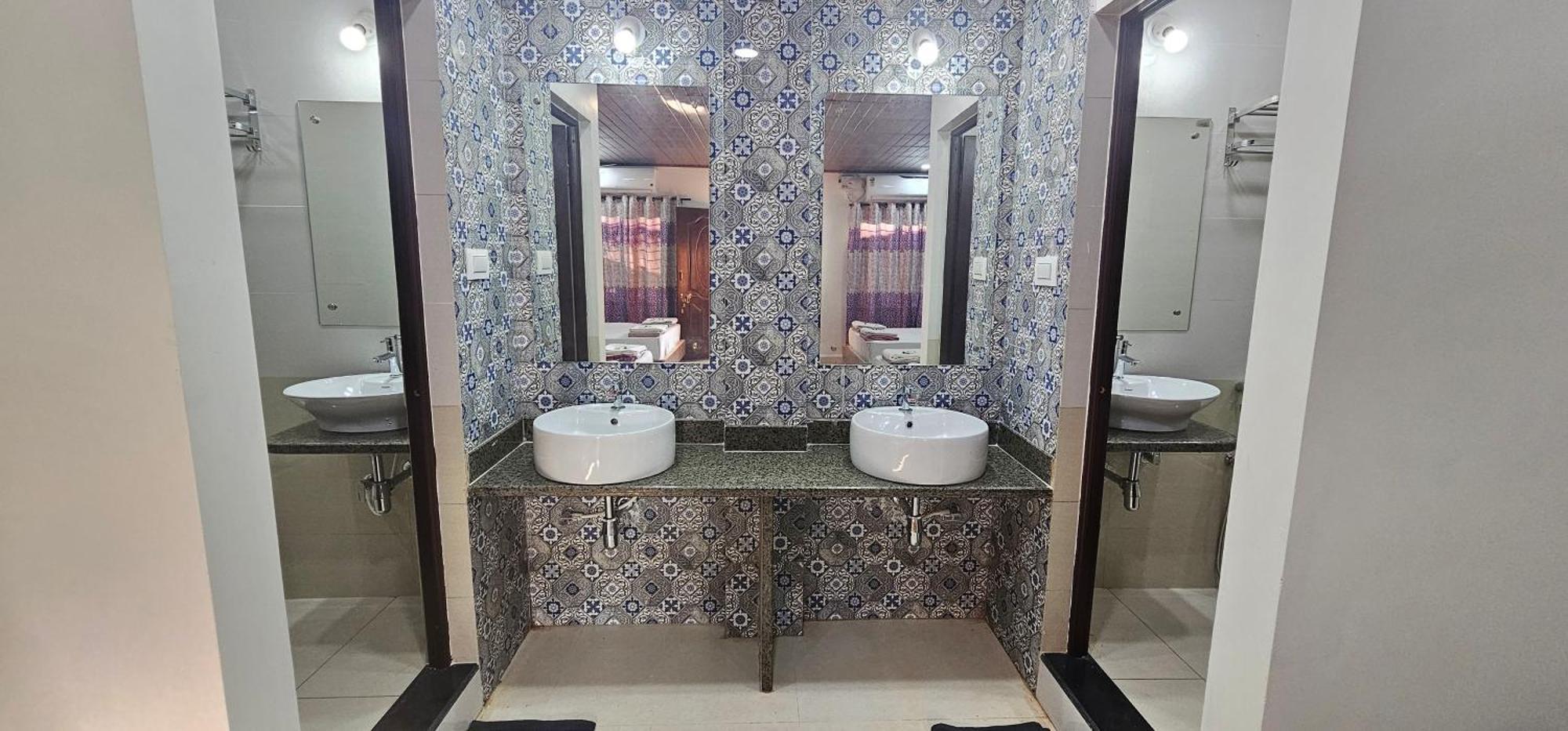 Resort Deva Samudra *