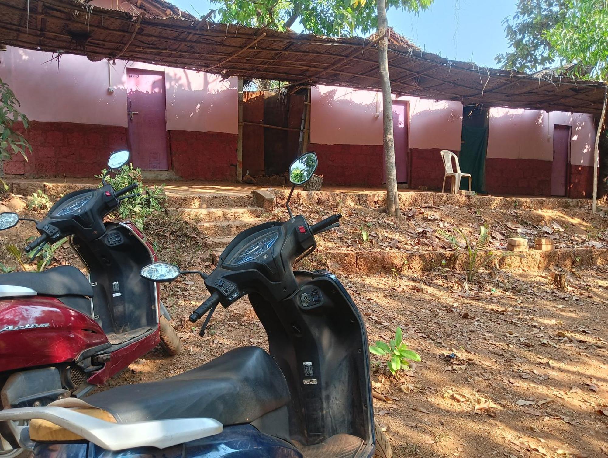 Middle Point Hut Gokarna (Karnataka)
