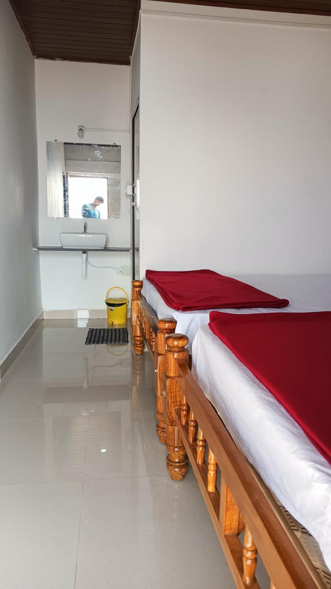Candle Wood Homestay Gokarna (Karnataka)